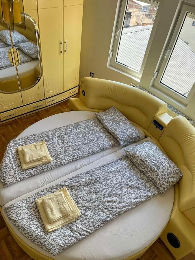 Apartment Alpi Печ Екстер'єр фото