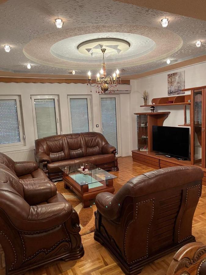 Apartment Alpi Печ Екстер'єр фото
