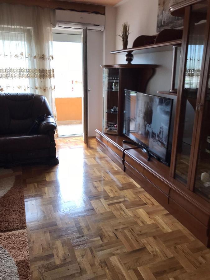 Apartment Alpi Печ Екстер'єр фото
